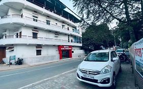 Hotel Rajgir International